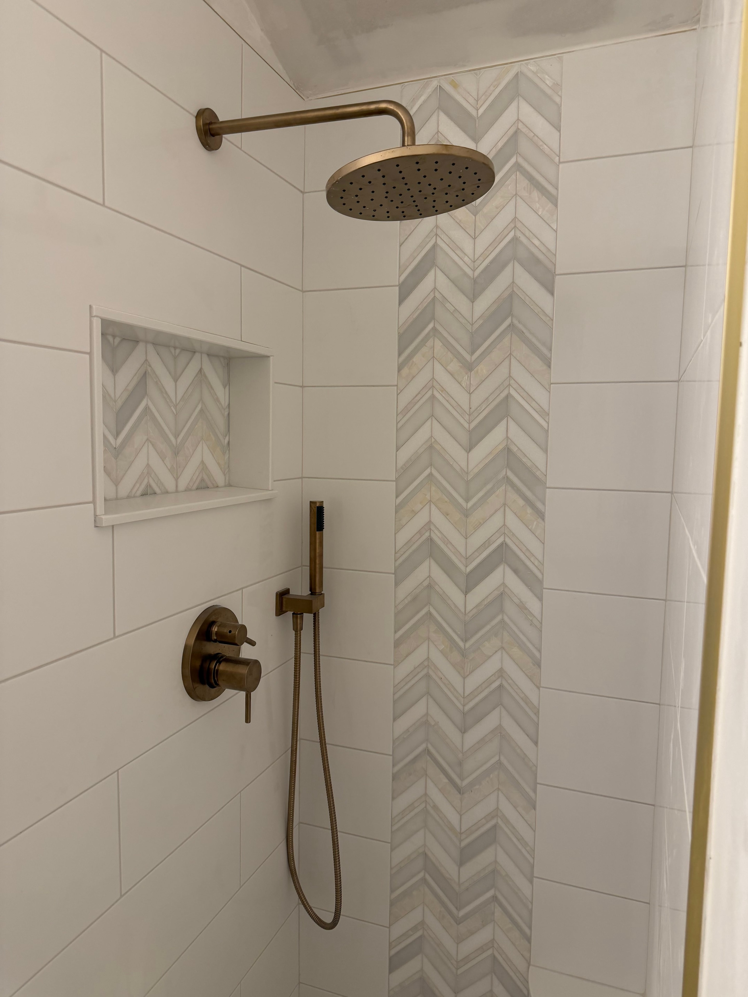 Fixtures & Faucets